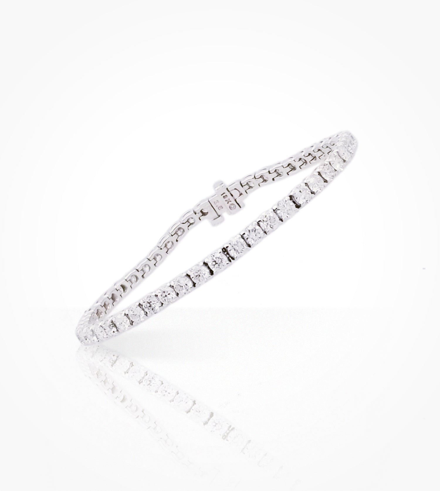 BR07314-18KW-line-diamond-bracelet-49diamonds=7.65cts-gh-si2.-Price-upon-request