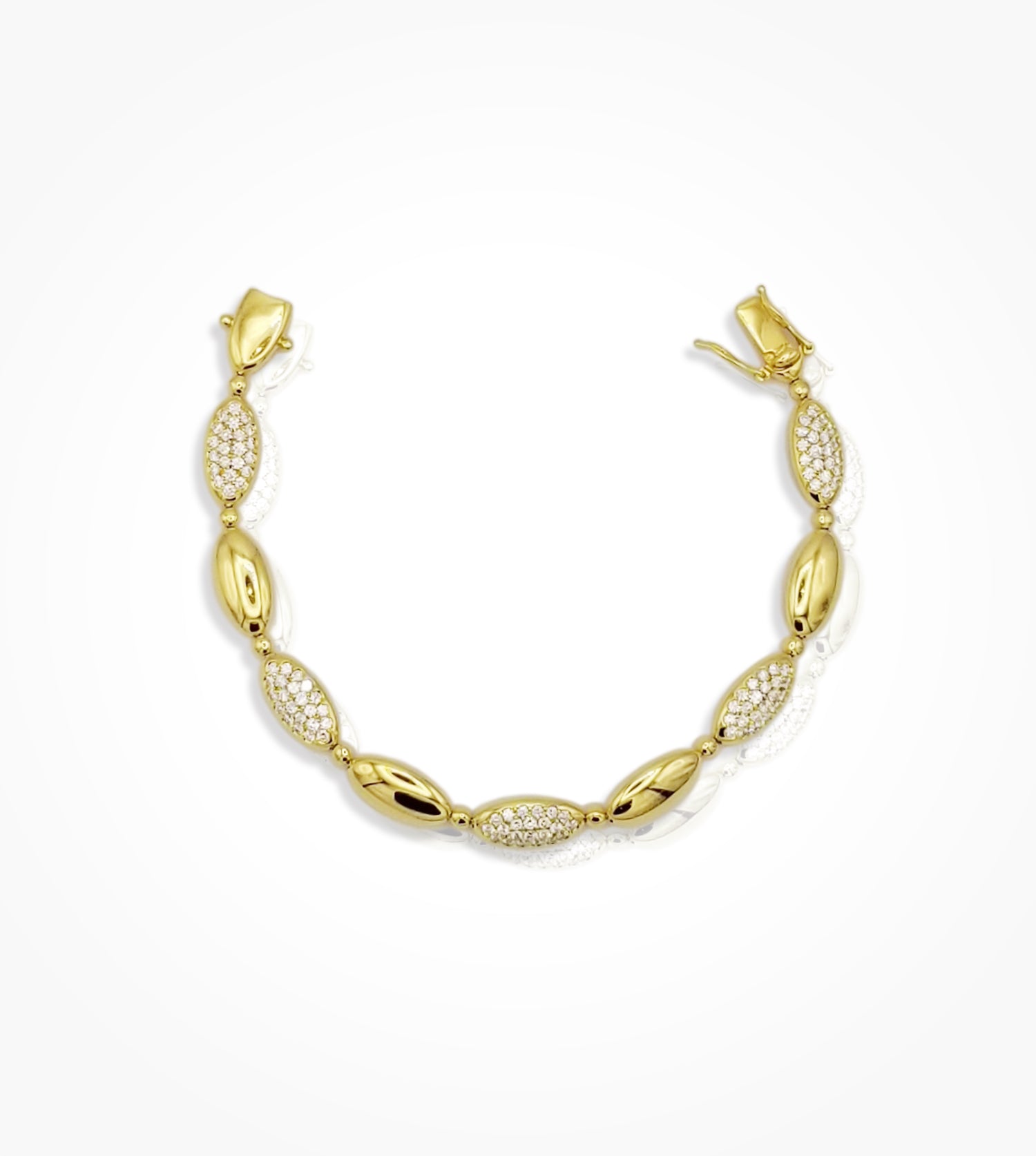 BR07339-18KY-plain-_-pave-link-bracelet-110diamonds=2.05cts-g-si