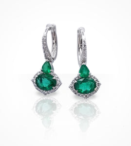 ER00543-18KW emerald and diamond short drop earrings. 4 emeralds=2.85cts, 46 diamonds=0.53cts
