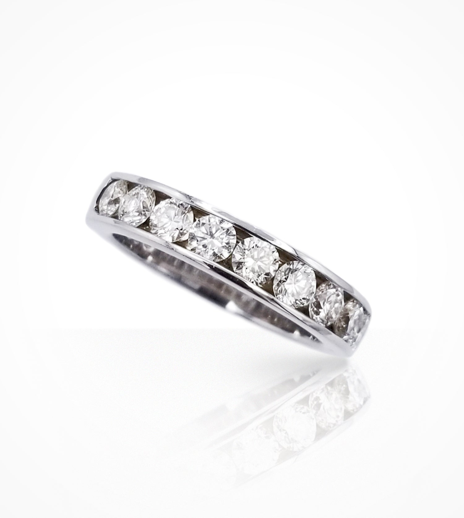 RG00071 18K white gold half eternity band, 9 diamonds=1.00cts H vs-si