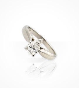 RJ-000225 Plat-pear-shape-diamond-engagement-ring,-1ps=0.56cts-E,vs1