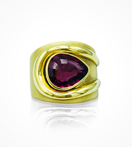 RD-Z00150 18kt yellow gold and pear shape tourmaline Ring SOLD